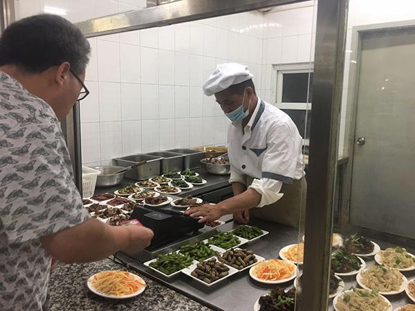 上半年整治成绩单上海13个区实现零无证无照食品经营